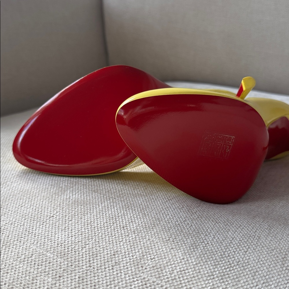NIB CHRISTIAN LOUBOUTIN Dolly patent leather pumps 39 - Picture 8 of 9